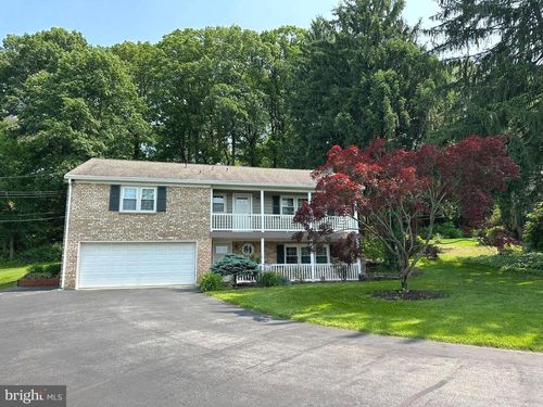 415 Folkstone Ct, YORK, PA, 17402-4225 | Card Image