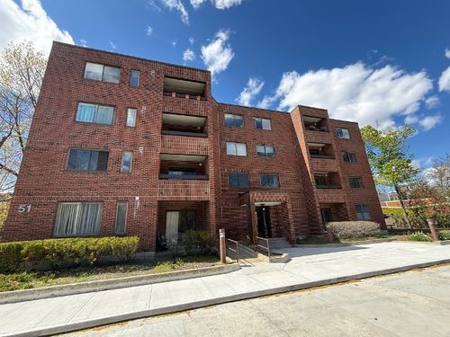104-51 John, Brookline, MA, 02446 | Card Image
