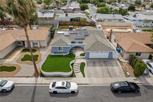 4231 Rimcrest Rd, Las Vegas, NV, 89121-6325 | Card Image