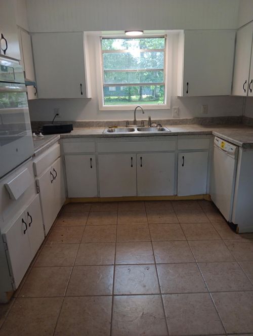 3941 Broadmoor Dr, Beaumont, TX, 77707-2423 | Card Image