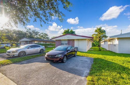 5706 Lincoln St, Hollywood, FL, 33021-5642 | Card Image