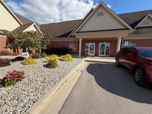 unit-4-3273 Davison Rd, Lapeer, MI, 48446-2902 | Card Image