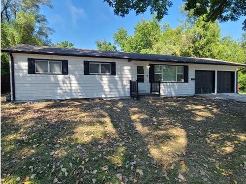 8624 E 83rd St, Raytown, MO, 64138-3101 | Card Image