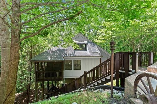 17 Dach Bruecke Gasse, Helen, GA, 30545-2934 | Card Image