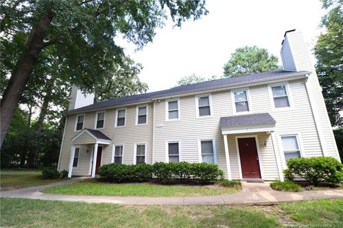 3901 Lexington Dr, Raleigh, NC, 27606-1982 | Card Image