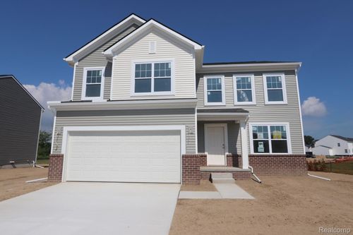 54375 Heron Cir, New Baltimore, MI, 48047-2842 | Card Image