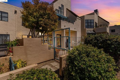 159 Nantucket Ln, Vallejo, CA, 94590-5891 | Card Image