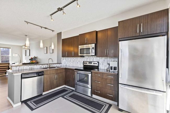 452 Ascot Cir Sw, Townhouse with 3 bedrooms, 3 bathrooms and 3 parking in Calgary AB | Image 9