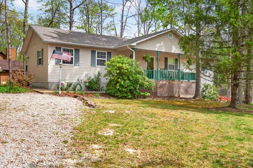 1300 Perimeter Dr, Jamestown, TN, 38556-6126 | Card Image
