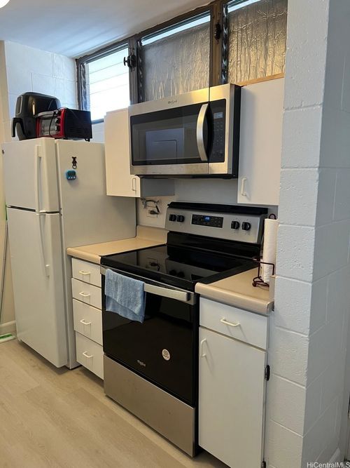 1106-1134 Kinau St, Honolulu, HI, 96814-1116 | Card Image