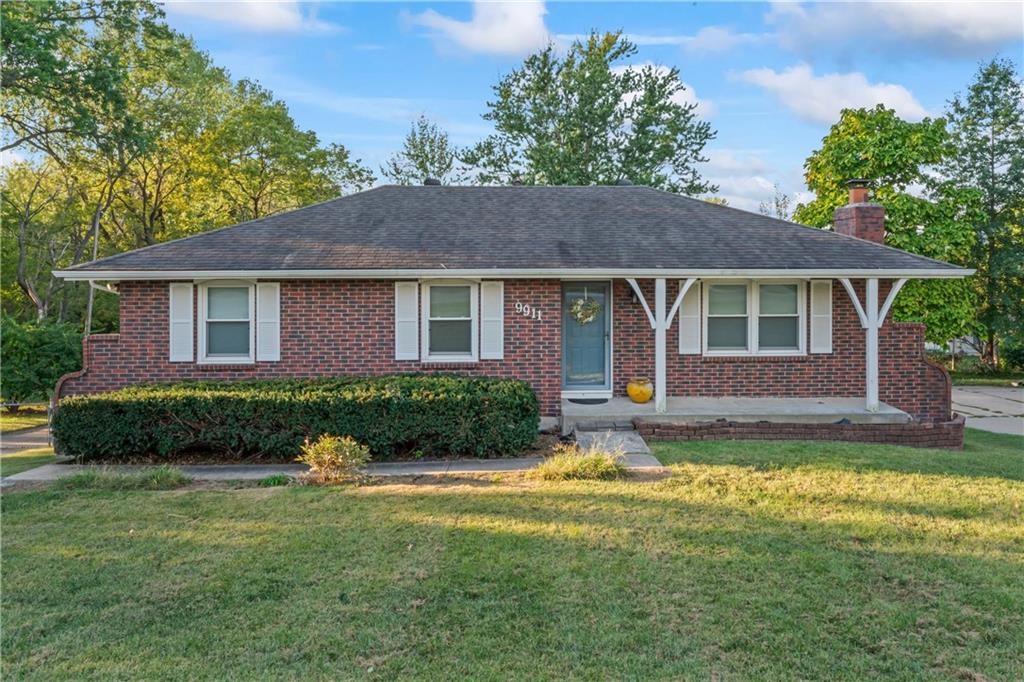 Blum Rd, Parkville, MO 64152