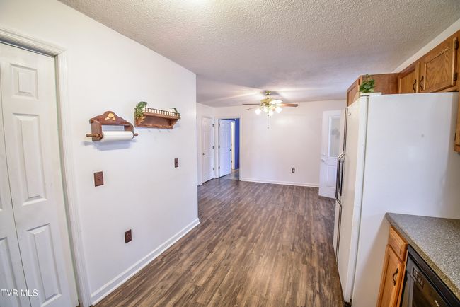 Kitchen | Image 16