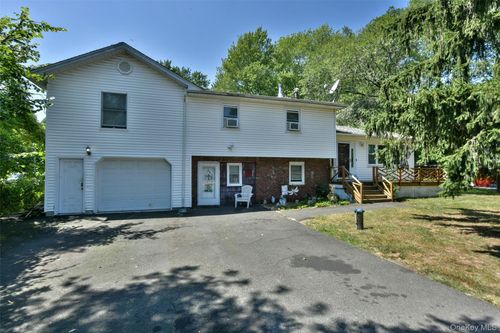 121 Hammond Rd, Thiells, NY, 10984-1202 | Card Image