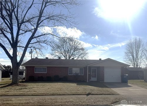 143 Antwerp Ave, Brookville, OH, 45309 | Card Image