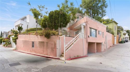 3901 De Longpre Avenue, Los Angeles, CA, 90027 | Card Image