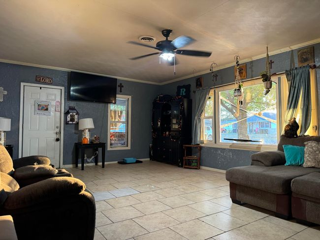 10603 North Main6 | Image 6