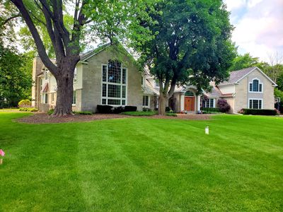 854 Braeburn Road, House other with 6 bedrooms, 4 bathrooms and 4 parking in Inverness IL | Image 2