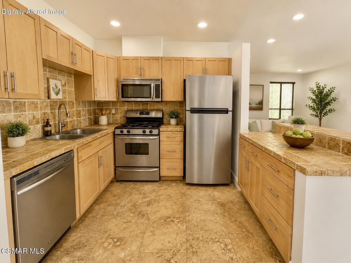 Residential Lease in Sherman Oaks 5