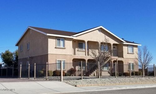 8531 Columbine Ave, California City, CA, 93505-1979 | Card Image