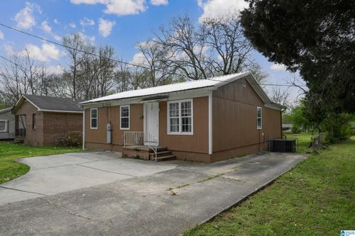 722 9th St N, Bessemer, AL, 35020-6115 | Card Image