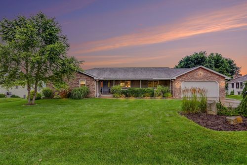 922 Fairway Dr, Howard, OH, 43028-9233 | Card Image