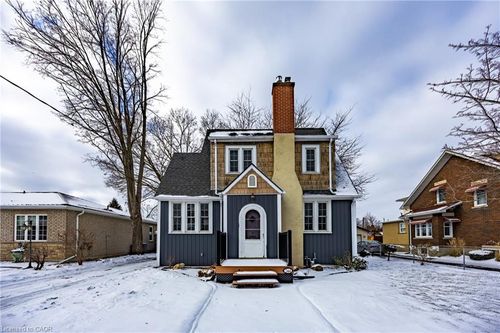 244 Kent St S, Simcoe, ON, N3Y2Y4 | Card Image