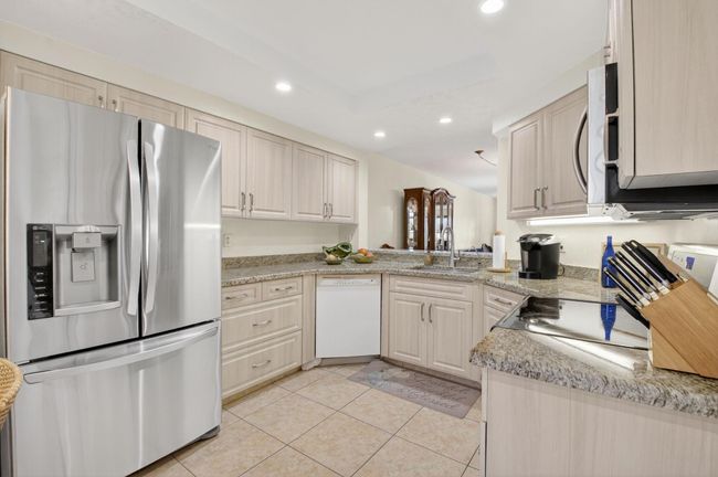 APT-8002 - 16000 Loch Katrine Trl, Condo with 2 bedrooms, 2 bathrooms and null parking in Delray Beach FL | Image 11