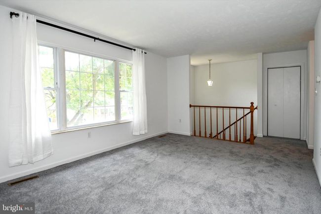 327 W 9 Th St, Townhouse with 3 bedrooms, 2 bathrooms and null parking in FRONT ROYAL VA | Image 7