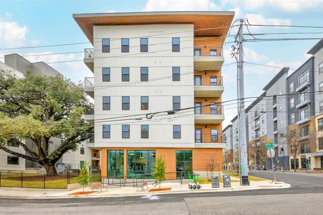 View of apartment building / complex | Image 8