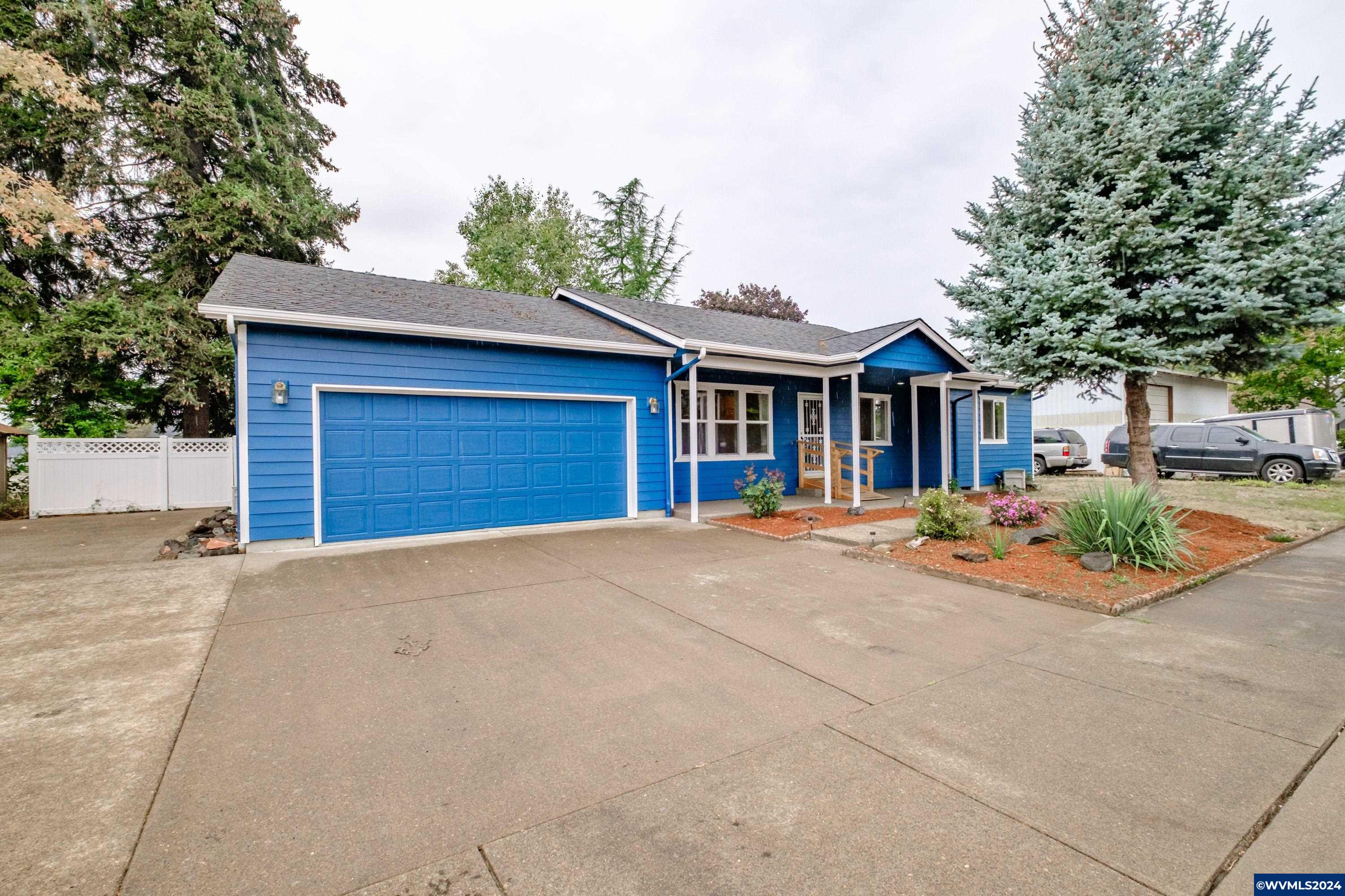 5th St, Lebanon, OR 97355