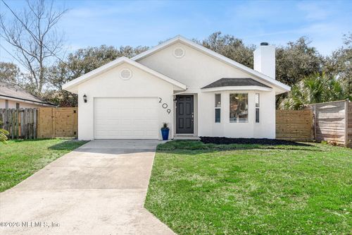 209 C St, St Augustine, FL, 32080-6823 | Card Image
