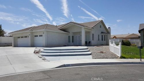 1380 Savanna Dr, Barstow, CA, 92311-4827 | Card Image