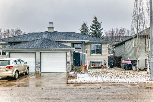 213 Hillvale Crescent, Strathmore, AB, T1P1X6 | Card Image