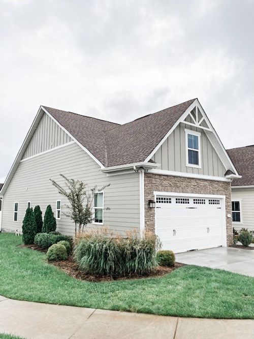 250 S Downs Cir, Goodlettsville, TN, 37072-1652 | Card Image