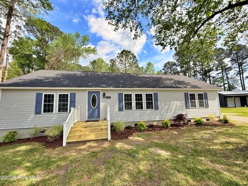 205 Selover Ave, New Bern, NC, 28560-6653 | Card Image