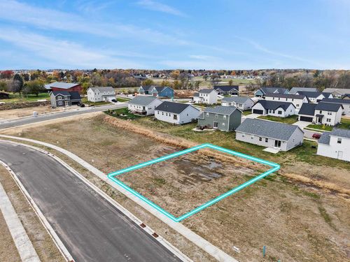350 Wild Rose Way, Stoughton, WI, 53589 | Card Image