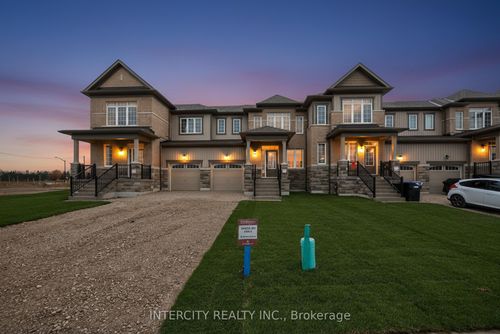 21 Avalon Dr, Wasaga Beach, ON, L9Z0M2 | Card Image