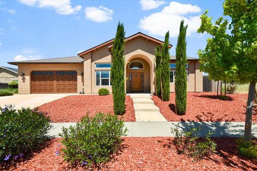 2705 Liberty Drive, Woodland, CA, 95776 | Card Image