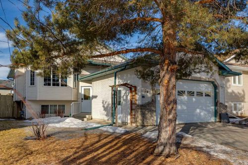 38 Kendrew Dr, Red Deer, AB, T4P3X6 | Card Image