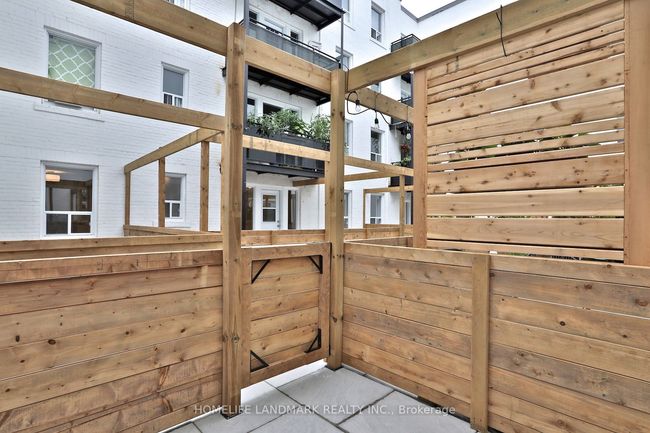 106 - 699 Eglinton Ave W, Home with 2 bedrooms, 1 bathrooms and 1 parking in Toronto ON | Image 25