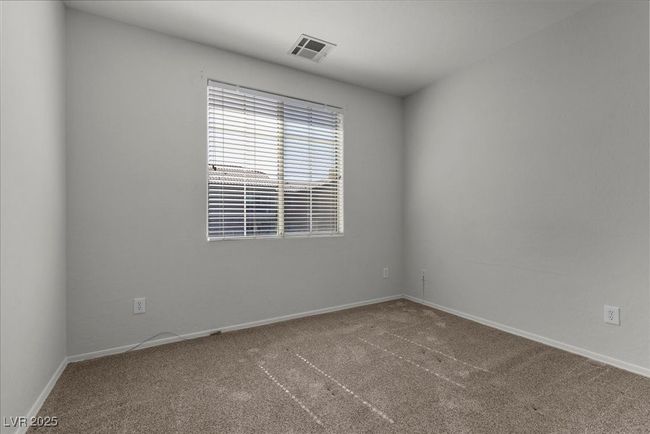 Unfurnished room with carpet | Image 27
