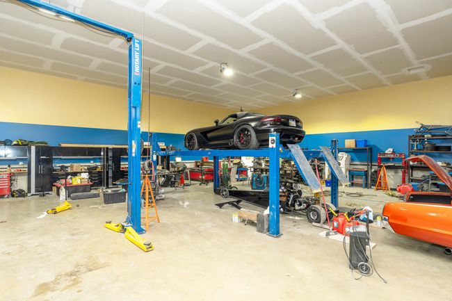 View of garage | Image 40