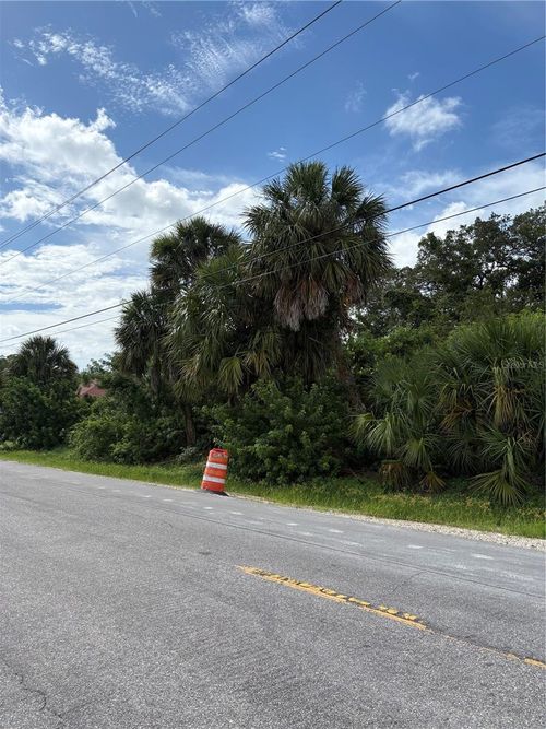 18383 Burkholder Cir, Port Charlotte, FL, 33948-9325 | Card Image