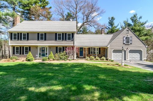 36 Bubbling Brook Rd, Walpole, MA, 02081-2319 | Card Image