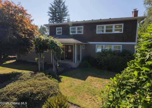 36305 Bartoldus Loop, Astoria, OR, 97103-8510 | Card Image