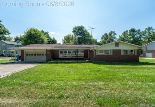 208 N Washington St, Manchester, MI, 48158-8786 | Card Image