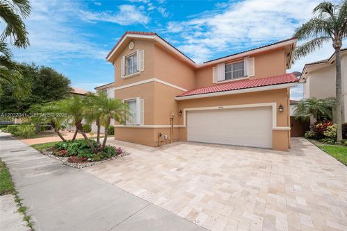 15558 Sw 112th Dr, Miami, FL, 33196-4392 | Card Image