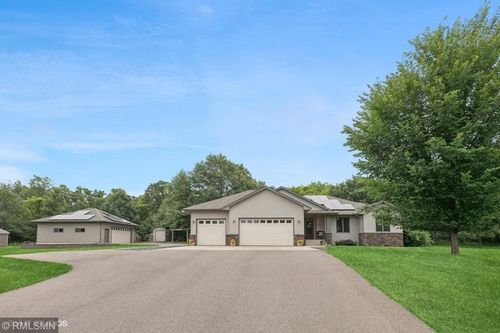 32396 59th Avenue Way, Cannon Falls, MN, 55009-7371 | Card Image