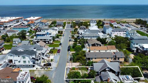 118 Parkwood St, BETHANY BEACH, DE, 19930-7711 | Card Image