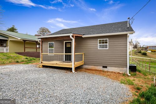 196 Main St, Copperhill, TN, 37317-4020 | Card Image